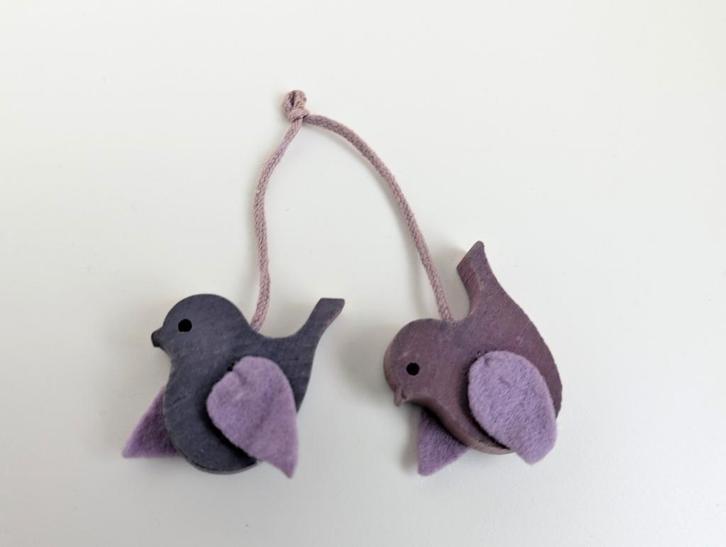Aarikka Finland hanger met 2 vogeltjes, Huis en Inrichting, Overige Huis en Inrichting, Gebruikt, Ophalen of Verzenden