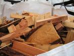Zagerij afval stukken douglas hout, Tuin en Terras, Haardhout, Ophalen, Overige houtsoorten, Blokken