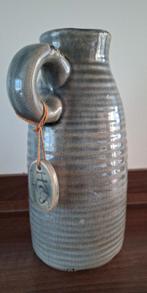 Vaas, merk HS, 24cm hoog, Overige kleuren, Aardewerk of Porselein, Ophalen of Verzenden, Zo goed als nieuw