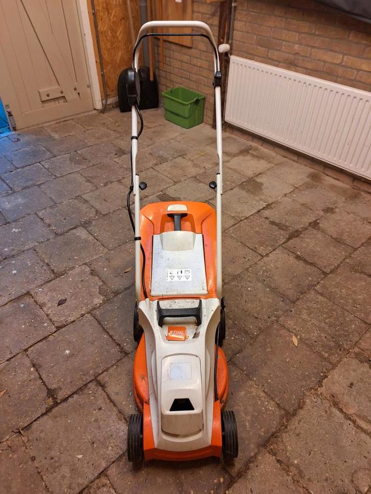 Stihl 235 Accu Grasmaaier, Tuin en Terras, Grasmaaiers, Ophalen of Verzenden