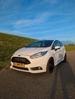 Ford Fiësta 1.6 Ecoboost 134KW/182PK 3D 2015 Wit, Auto's, Voorwielaandrijving, 1596 cc, 1063 kg, Zwart