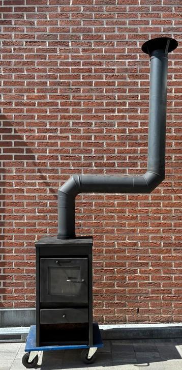 Tuinkachel, tuinhaard, houtkachel,terraskachel beschikbaar voor biedingen