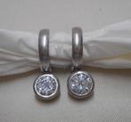 Zilveren oorbellen met mooie heldere stenen nr.115