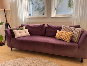 Grote bank, gebruikt, achter kussens zijn los beschikbaar voor biedingen