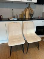 Witte teddy eettafel stoelen, Huis en Inrichting, Stoelen, Ophalen, Wit, Zo goed als nieuw, Vier