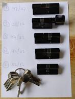 Vijf zwarte gelijksluitende cilindersloten, Doe-het-zelf en Verbouw, Hang- en Sluitwerk, Ophalen, Zo goed als nieuw, Overige materialen