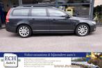 Volvo V70 D3 150 pk Aut. Dynamic Edition, Schuifdak, Leer, T, Auto's, Diesel, 22 km/l, Te koop, 5 stoelen