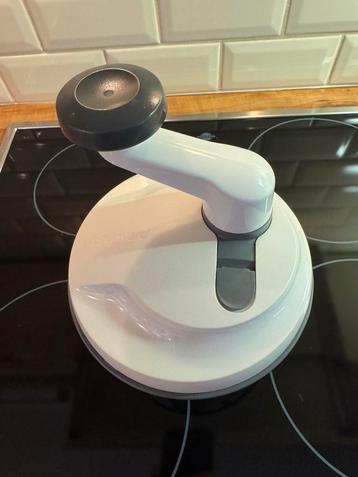 Multi snijder van Tupperware beschikbaar voor biedingen