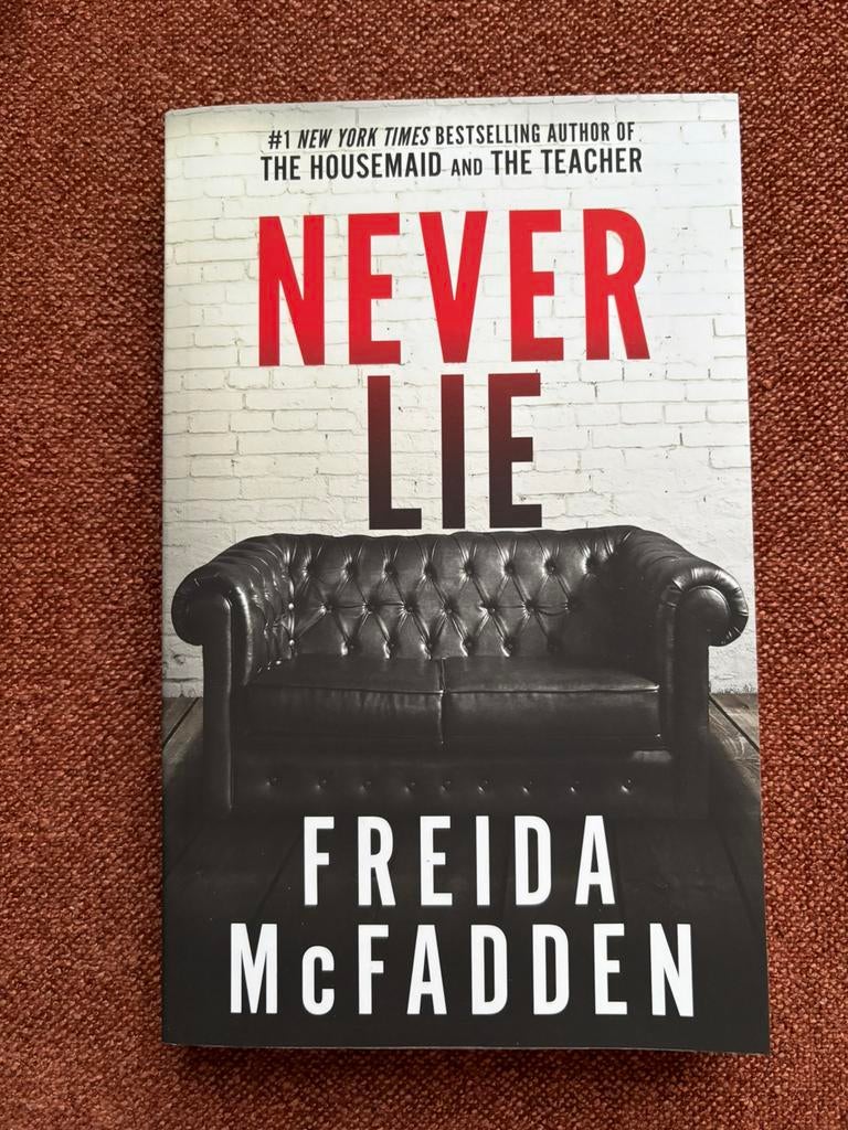 Never lie Freida McFadden, Ophalen of Verzenden, Zo goed als nieuw
