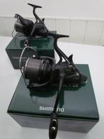 T.K 2 X SHIMANO MEDIUM BAITRUNNER LC 5500 XTB !!!!, Watersport en Boten, Hengelsport | Karpervissen, Ophalen, Zo goed als nieuw