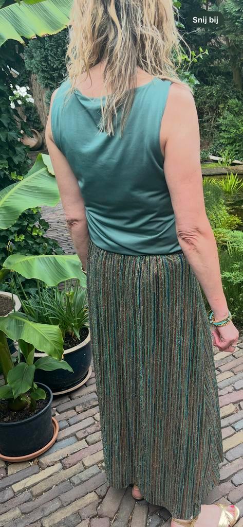 BA&SH prachtige lange rok met goud & felle kleuren mt, Kleding | Dames, Rokken, Zo goed als nieuw, Maat 36 (S), Groen, Onder de knie