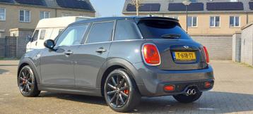 Mini 2.0 Cooper S 5D AUT 2015 Grijs beschikbaar voor biedingen