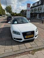 Audi A3 1.2TFSI 77KW SB 2013 Wit, Auto's, Voorwielaandrijving, Zwart, 4 cilinders, Leder en Stof