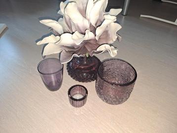 Paarse woonaccessoires  beschikbaar voor biedingen