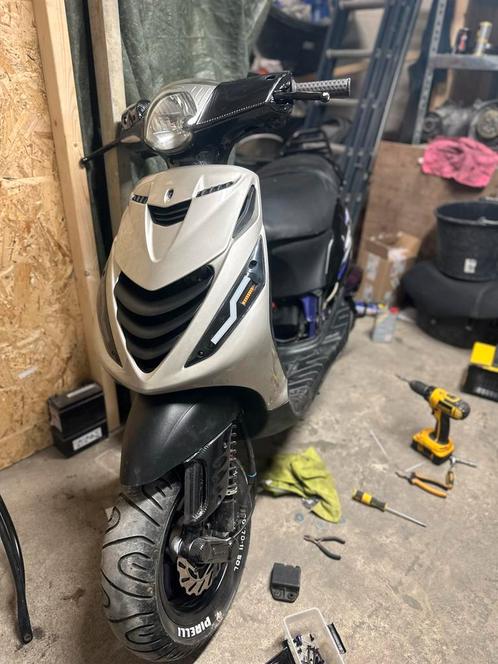 Piaggio zip 172cc 2005 (WOK!!!), Fietsen en Brommers, Scooters | Piaggio, Zo goed als nieuw, Zip, Ophalen