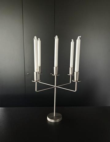 Prachtige moderne 5 armige kandelaar RVS beschikbaar voor biedingen