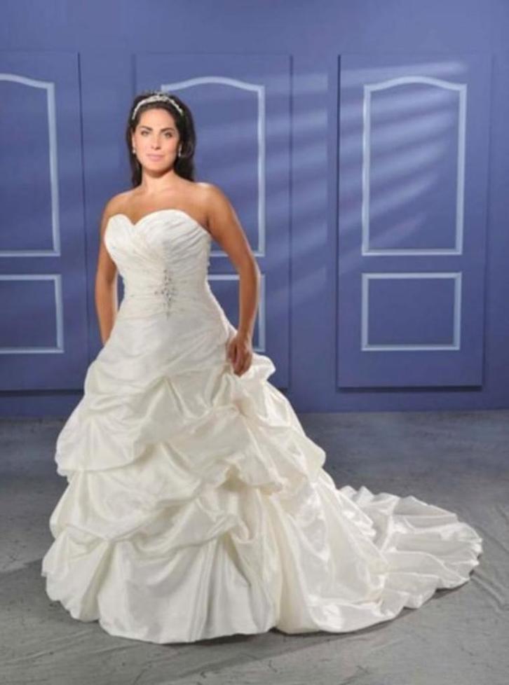 trouwjurk Grote maat trouwjurk maat 48 50 52 54, Kleding | Dames, Trouwkleding en Trouwaccessoires, Nieuw, Trouwjurk, Overige kleuren