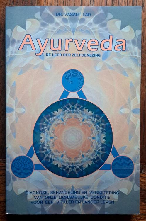 Ayurveda - leerzelfgenezing diagnose, behandeling  v lichaam, Boeken, Gezondheid, Dieet en Voeding, Zo goed als nieuw, Overige typen