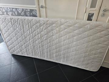 Kinder matras 90x200  beschikbaar voor biedingen