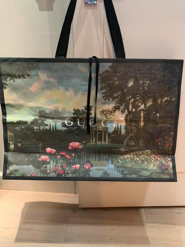 Draagtas van GUCCI !!!, Sieraden, Tassen en Uiterlijk, Tassen | Damestassen, Zo goed als nieuw, Bruin, Ophalen of Verzenden