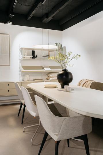Stijlvolle String Furniture module kast – Beige beschikbaar voor biedingen