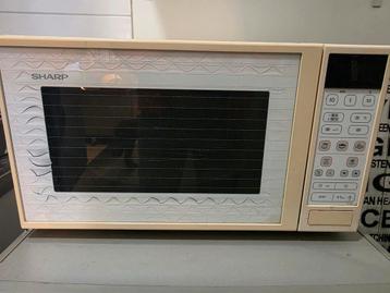 sharp combi magnetron beschikbaar voor biedingen
