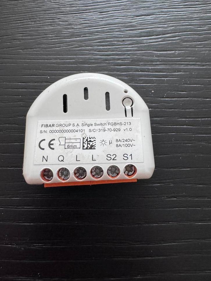Fibaro Single Switch (FGBHS-213) – Apple HomeKit, Hobby en Vrije tijd, Elektronica-componenten, Gebruikt, Ophalen