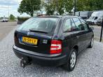Skoda Fabia Combi 1.4-16V Equipe plus Airco|Cruis|PDC Zwart, Auto's, Skoda, Voorwielaandrijving, Gebruikt, 4 cilinders, Parkeersensor