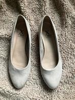 X RED Emilio Luca Beige Pumps Maat 41, Ophalen of Verzenden, Zo goed als nieuw, Beige