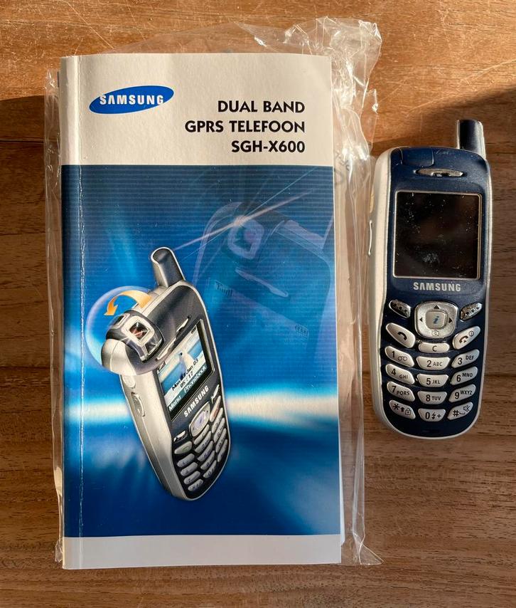 Samsung SGH X600, Telecommunicatie, Mobiele telefoons | Samsung, Zo goed als nieuw, Overige modellen, 8 GB, Blauw, Ophalen of Verzenden
