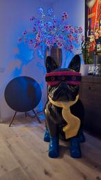 James Chiew Louis Vuitton Bulldog, Ophalen