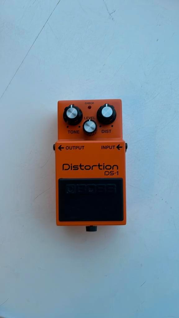 Boss DS-1, Muziek en Instrumenten, Effecten, Zo goed als nieuw, Distortion, Overdrive of Fuzz, Ophalen of Verzenden