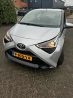 Toyota Aygo 1.0 Vvt-i 72pk 5D 2020 Grijs, Voorwielaandrijving, 4 stoelen, Handgeschakeld, Particulier