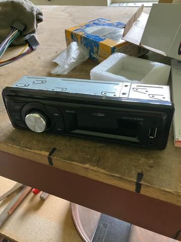 CALIBER autoradio beschikbaar voor biedingen