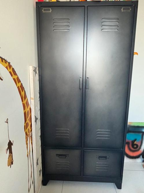 Vtwonen Locker Kledingkast, Huis en Inrichting, Kasten | Lockerkasten, Zo goed als nieuw, Ophalen