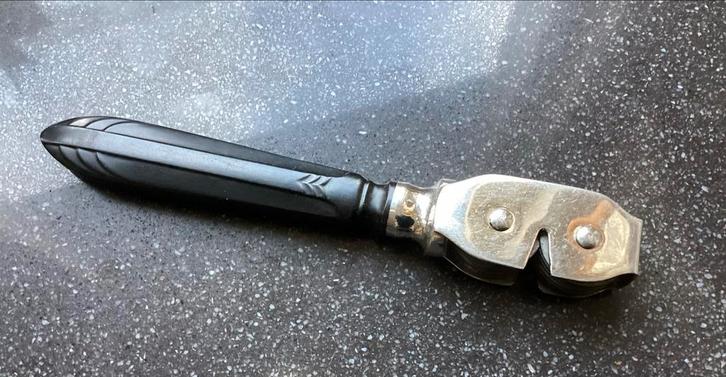 Gero Zilmeta messenslijper Ebba Model 1581 Visgraat, Antiek en Kunst, Antiek | Bestek, Ophalen of Verzenden