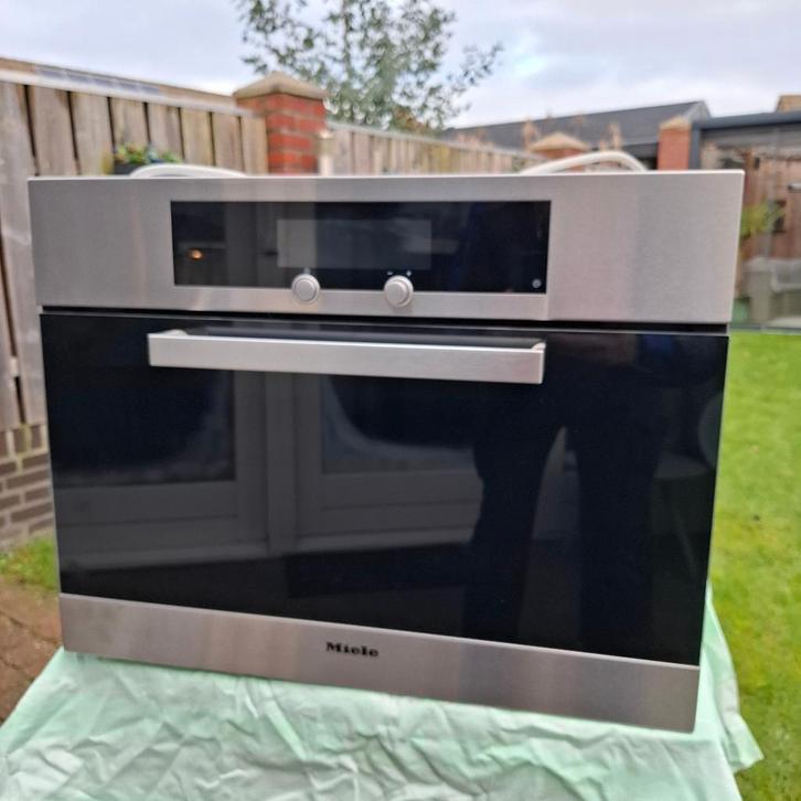 Miele stoomoven DG4060  EDST  nieuwstaat, Witgoed en Apparatuur, Ovens, Zo goed als nieuw, Inbouw, Oven, 45 tot 60 cm, Stoom, Ophalen