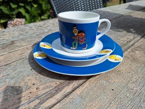 Sesamstraat Ontbijtset - Mok, Schotel & Bord, Antiek en Kunst, Antiek | Keukenbenodigdheden, Ophalen of Verzenden