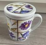 Mok/ beker met theezeef bloemen motief, Gebruikt, Ophalen of Verzenden, Overige stijlen, Kop(pen) en/of Schotel(s)
