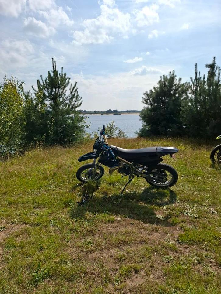 Derbi Senda DRD 2005 - 2 Takt, Fietsen en Brommers, Brommers | Crossbrommers, Zo goed als nieuw, Derbi, Ophalen of Verzenden