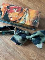 2 strikjes, Ophalen of Verzenden, Zo goed als nieuw, Groen, Met patroon