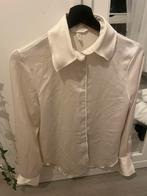 Satijne hm blouse dames, Kleding | Dames, H&M, Beige, Ophalen of Verzenden, Zo goed als nieuw