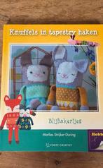Knuffels in Tapestry Haken - Haakboek, Ophalen of Verzenden, Zo goed als nieuw, Breien en Haken