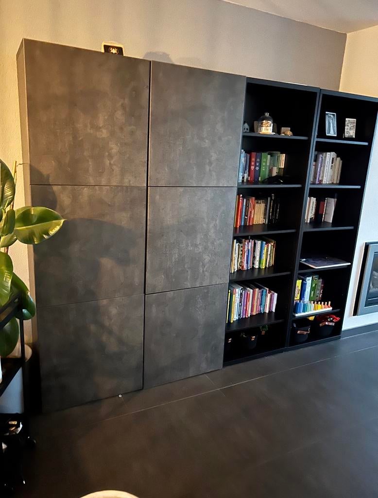 Grote Ikea Besta boekenkast met deuren, Huis en Inrichting, Kasten | Boekenkasten, Ophalen, Kunststof, Gebruikt, 200 cm of meer
