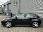 Alfa Romeo Giulietta 1.6 JTDm Super EURO6 AUTOMAAT, Auto's, Origineel Nederlands, Te koop, 5 stoelen, 135 €/maand