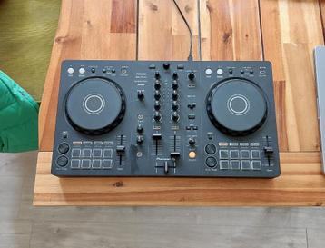 Pioneer DJ FLX4 USB beschikbaar voor biedingen