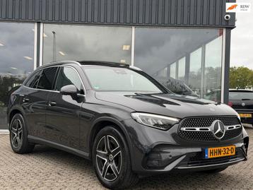Mercedes-Benz GLC-klasse 200 4MATIC AMG PANO/LED beschikbaar voor biedingen