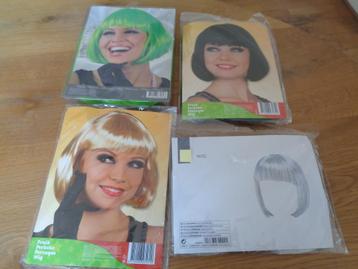 Pruiken:zwart(4),blond(2), groen(1),zilver(3) (boblijn) beschikbaar voor biedingen