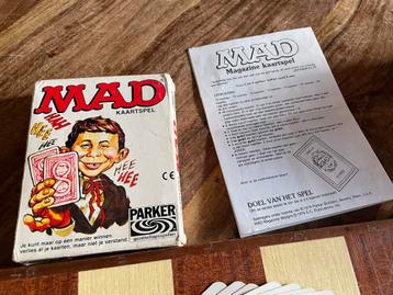 Mad kaartspel netjes en compleet. beschikbaar voor biedingen