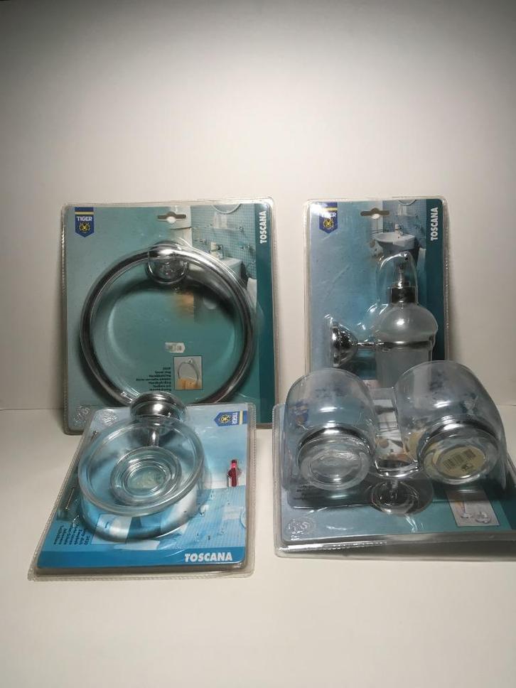 Tiger Toscane badkamer beslag en beslag bijna Gratis, Huis en Inrichting, Badkamer | Badtextiel en Accessoires, Zo goed als nieuw